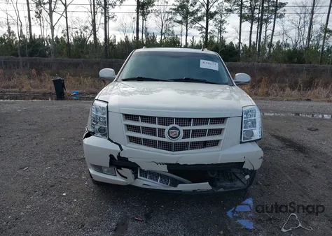 2013 Cadillac Escalade Premium z USA, uszkodzony, nr VIN 1GYS3CEF2DR318728